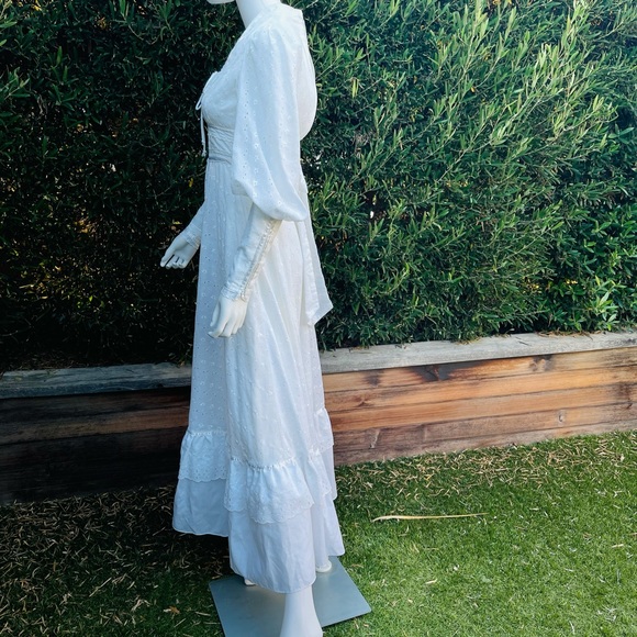 Vintage White Eyelet Gunne Sax Dress by Jessica - Picture 5 of 11